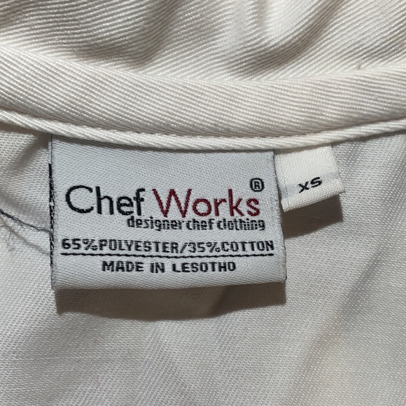 Kids chef outfit. Jacket, pants and hat to match. Kids x-small - Picture 4 of 8